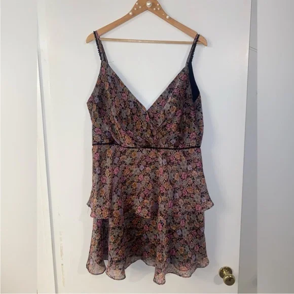DB Studio floral print tiered ruffled dress in size 16 - Picture 5 of 5